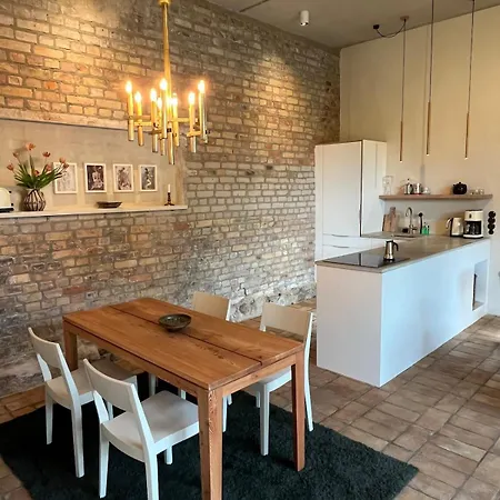 Helle Loft Mit Eingenem Garten Apartamento *