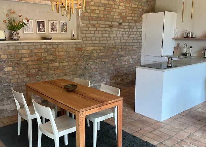 Helle Loft Mit Eingenem Garten アパート *